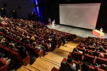 Remise de diplômes LISAA Animation & Jeu vidéo avec Emmanuel Forsans Remise de diplômes LISAA Animation & Jeu vidéo avec Emmanuel Forsans