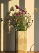Vital Laine vase jesmonite